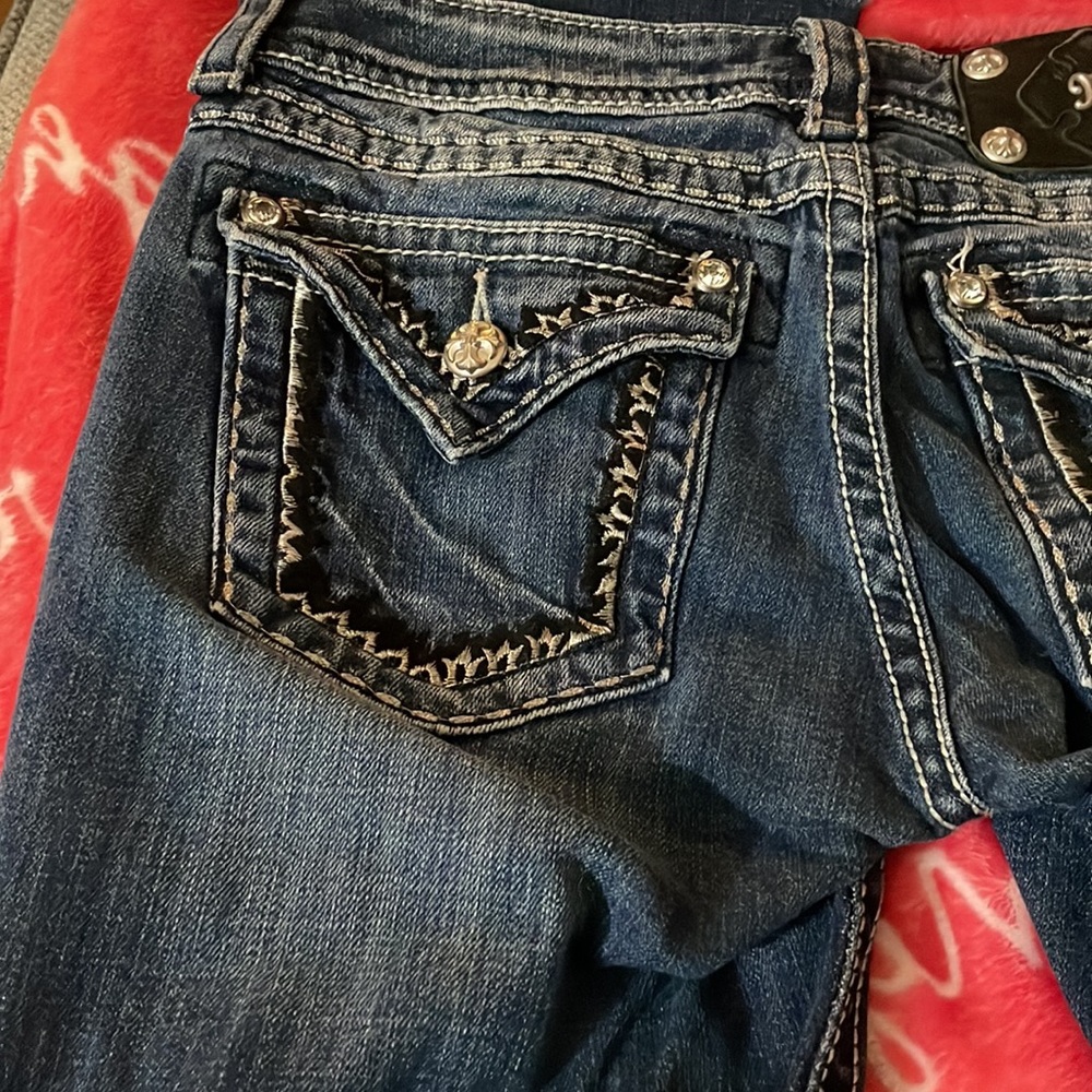 Jeans - Picture 8 of 10